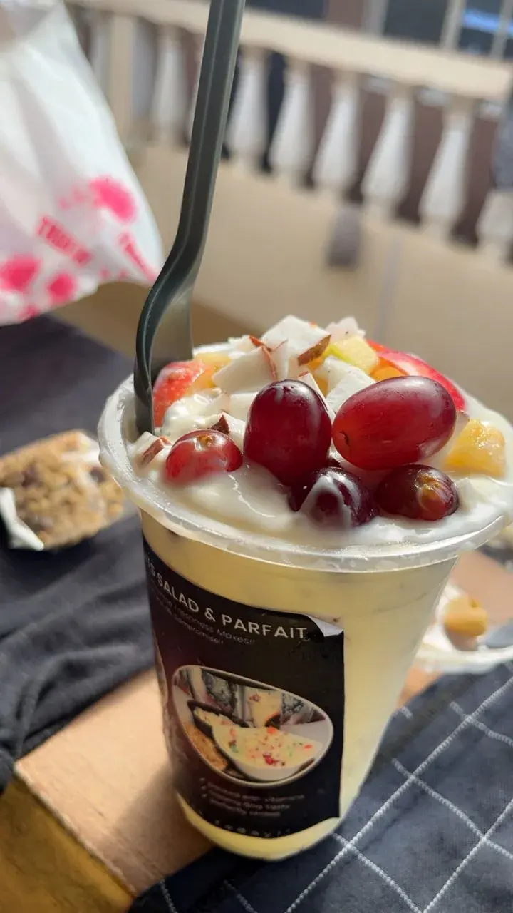 Fruit parfait ( Big cup size)
